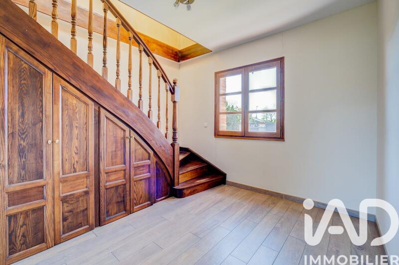 Maison - 252 m² - 6 pièces