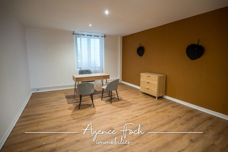 Appartement - 205 m² - 8 pièces