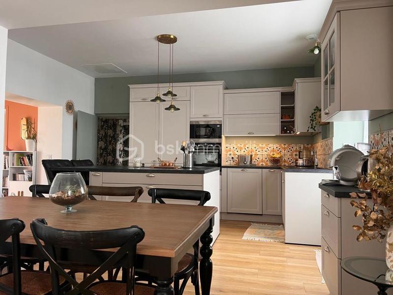 Maison - 96 m² - 4 pièces