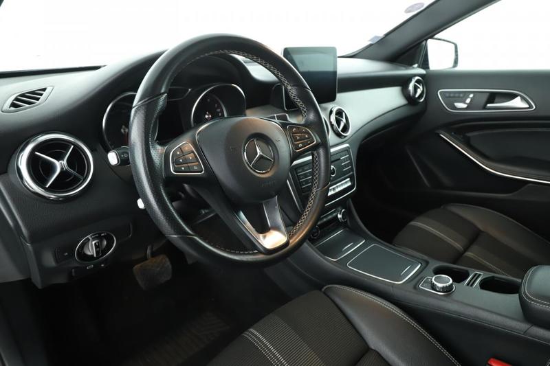 Mercedes Gla 200 Sensation 7g-Dct 156 ch