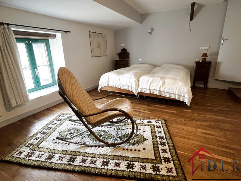 Maison - 192 m² - 6 pièces