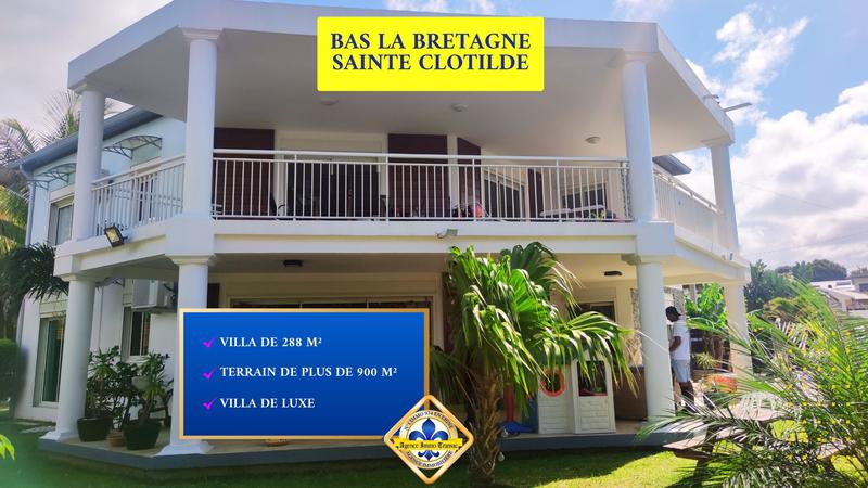 Villa - 288 m² - 6 pièces