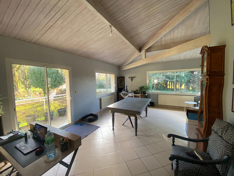 Maison - 210 m² - 5 pièces