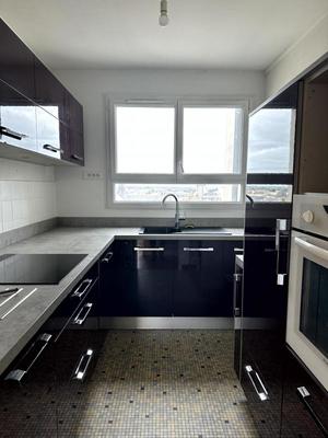 Appartement - 82 m² - 4 pièces