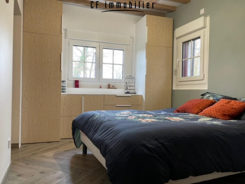 Maison - 250 m² - 8 pièces