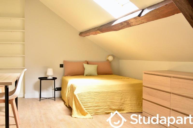 Chambre - 15 m² - 1 pièce