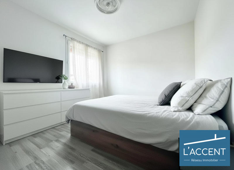 Maison - 90 m² - 4 pièces