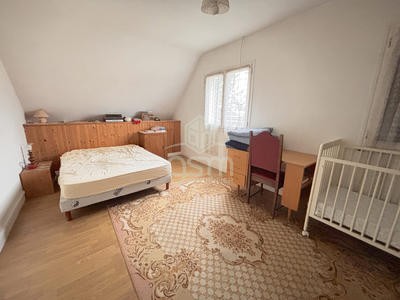 Maison traditionnelle - 164 m² - 7 pièces