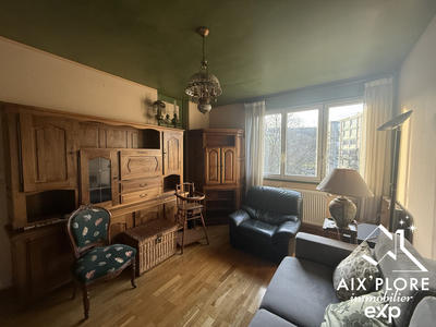 Appartement - 104 m² - 5 pièces