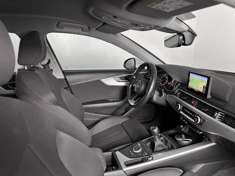Audi A4 Berline 1.4 Tfsi 150ch Sport Virtual Cockpit Sieges Bi-Xenon Gps Regul Clim 150 Ch
