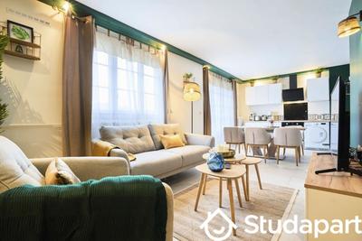 Chambre - 11 m² - 1 pièce