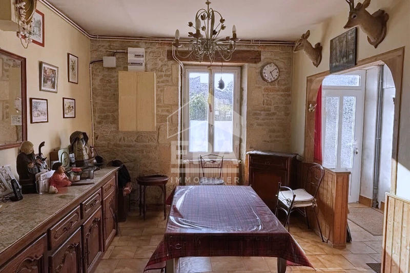 Maison - 143 m² - 5 pièces