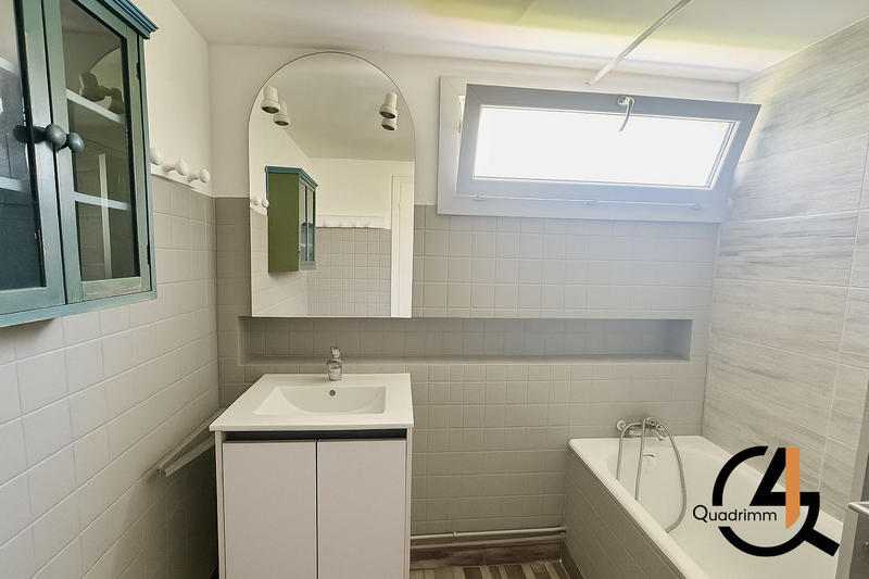 Maison - 168 m² - 7 pièces