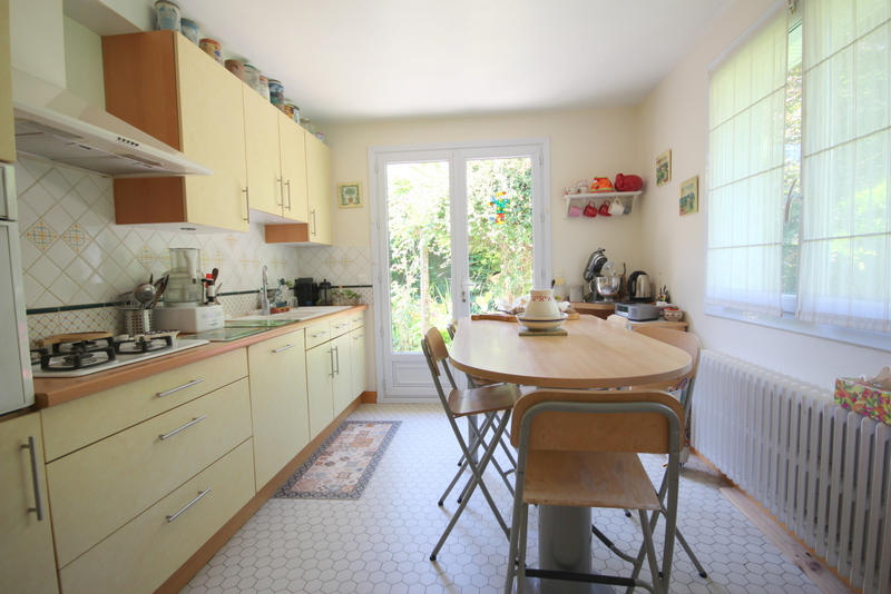 Maison - 178 m² - 8 pièces