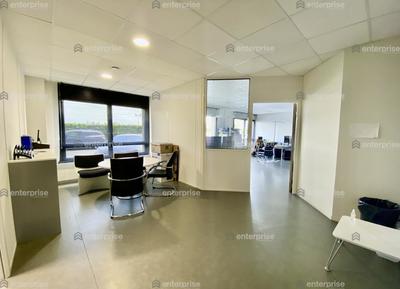 Bureau - 273 m²