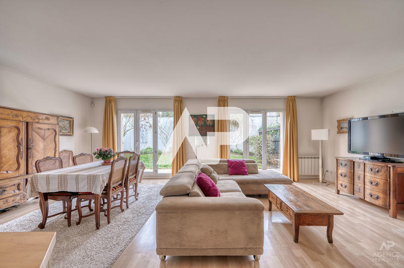 Maison - 115 m² - 6 pièces