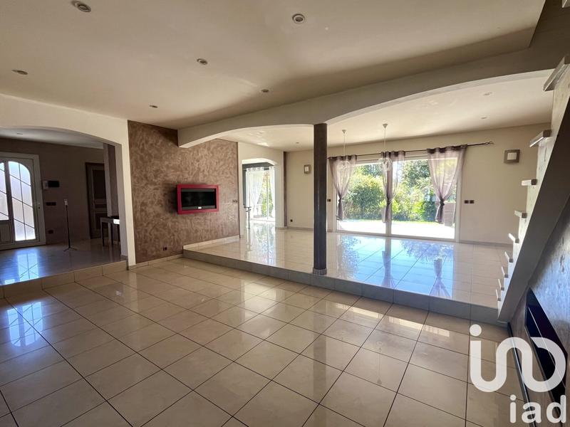 Maison - 196 m² - 7 pièces