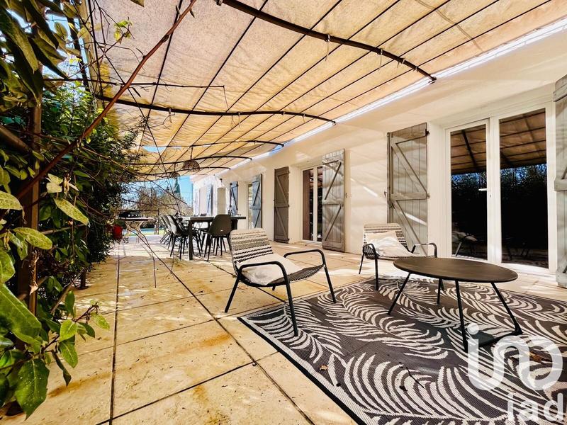 Maison - 180 m² - 7 pièces