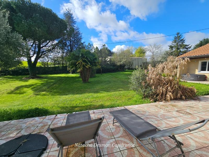 Maison - 239 m² - 7 pièces