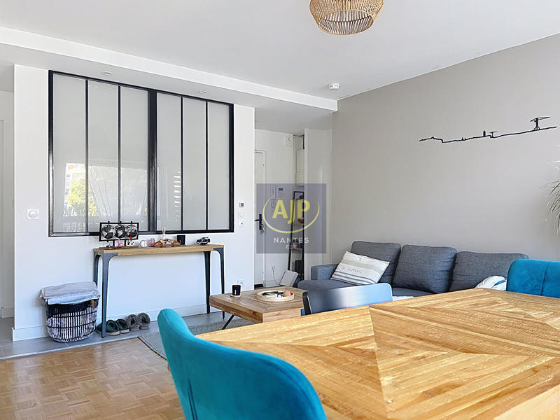 Appartement - 81 m² - 4 pièces