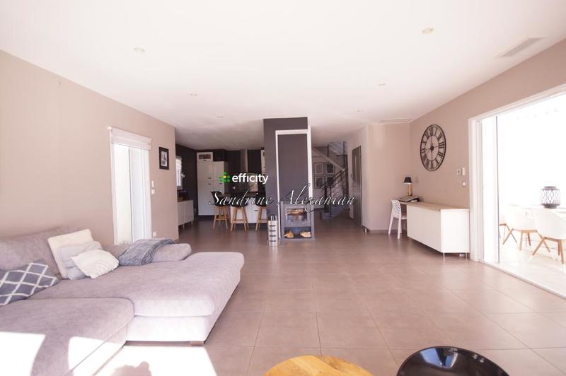 Maison - 160 m² - 6 pièces