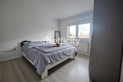 Maison - 95 m² - 6 pièces