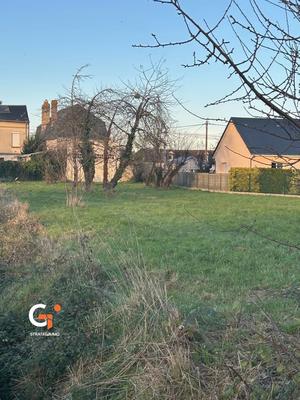 Terrain constructible - 2 428 m²