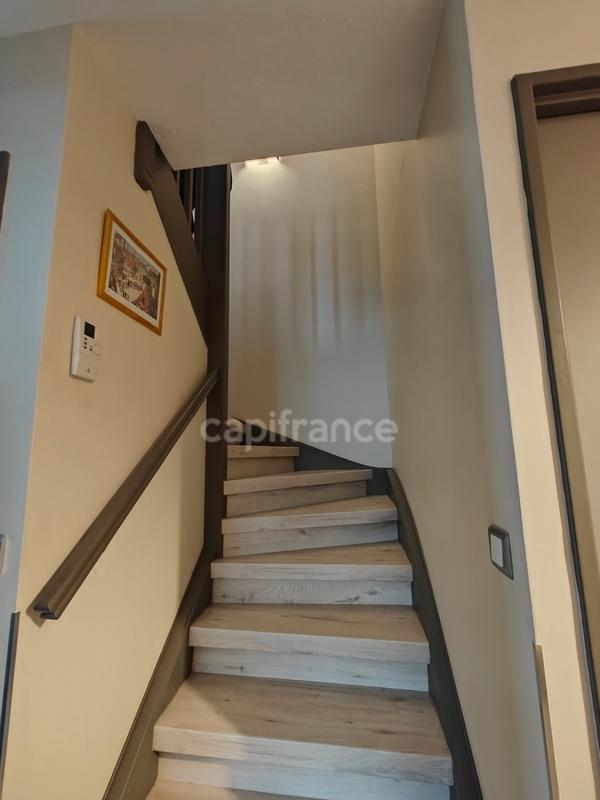 Maison - 121 m² - 5 pièces