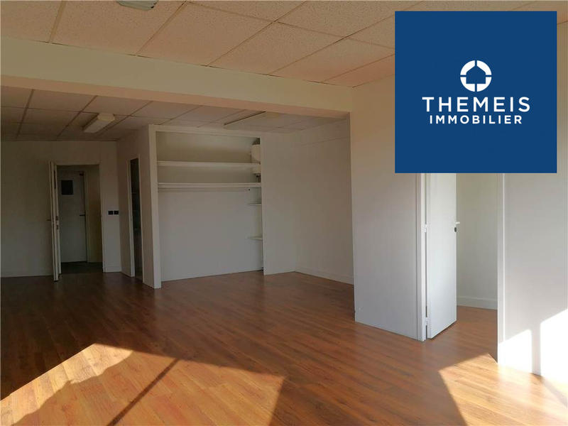 Bureau - 52 m² - 2 pièces