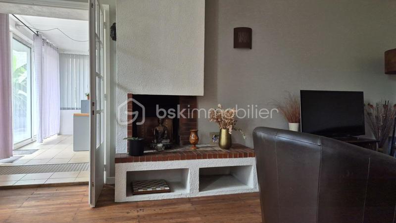 Maison - 210 m² - 7 pièces