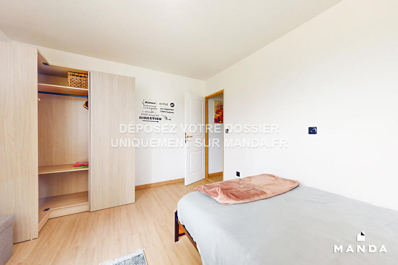 Chambre - 13 m² - 4 pièces