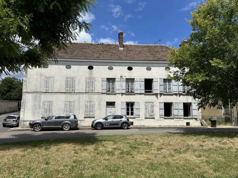 Propriété - 385 m² - 10 pièces