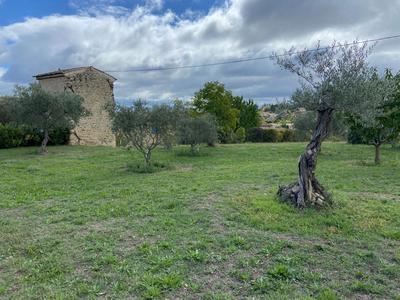 Terrain constructible - 585 m²