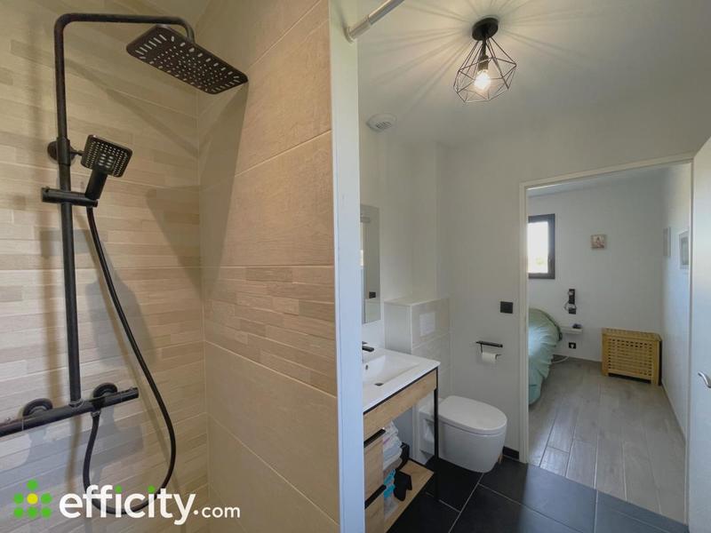 Maison - 97 m² - 6 pièces