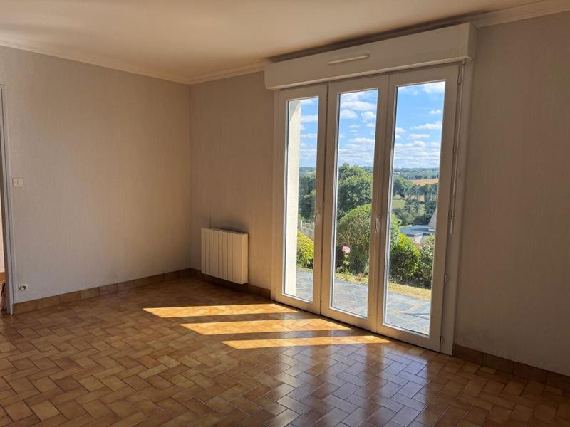 Maison - 104 m² - 5 pièces