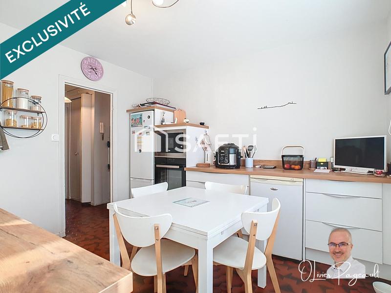 Appartement - 80 m² - 4 pièces