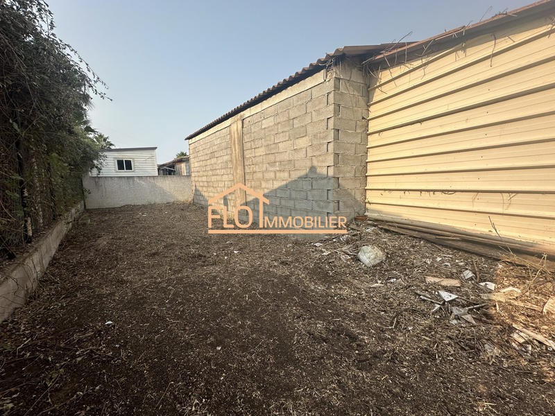 Parking / Garage - 82 m²