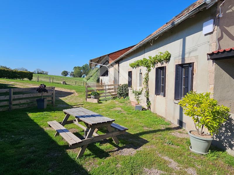 Maison - 95 m² - 4 pièces