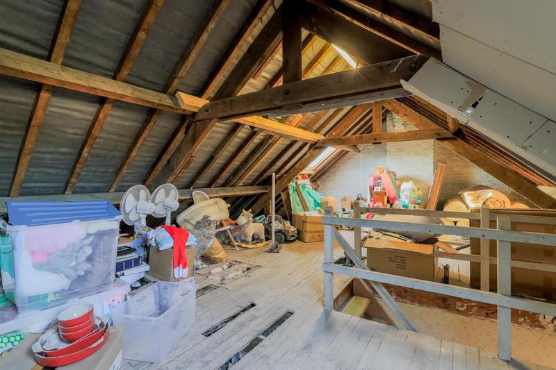 Maison - 95 m² - 5 pièces