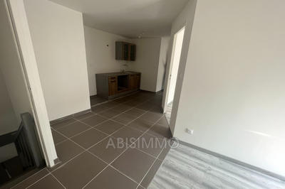 Appartement - 81 m² - 3 pièces