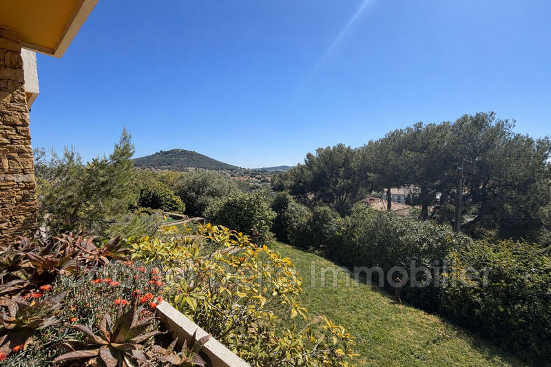 Maison - 200 m² - 6 pièces