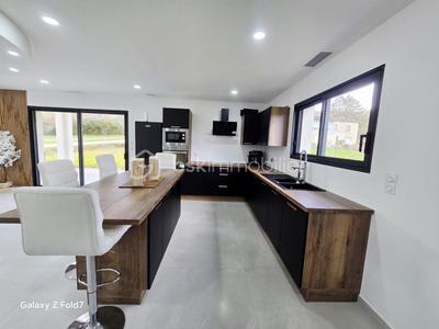 Maison - 125 m² - 4 pièces