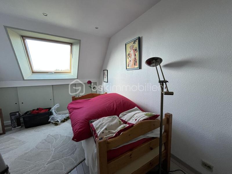 Demeure - 167 m² - 8 pièces