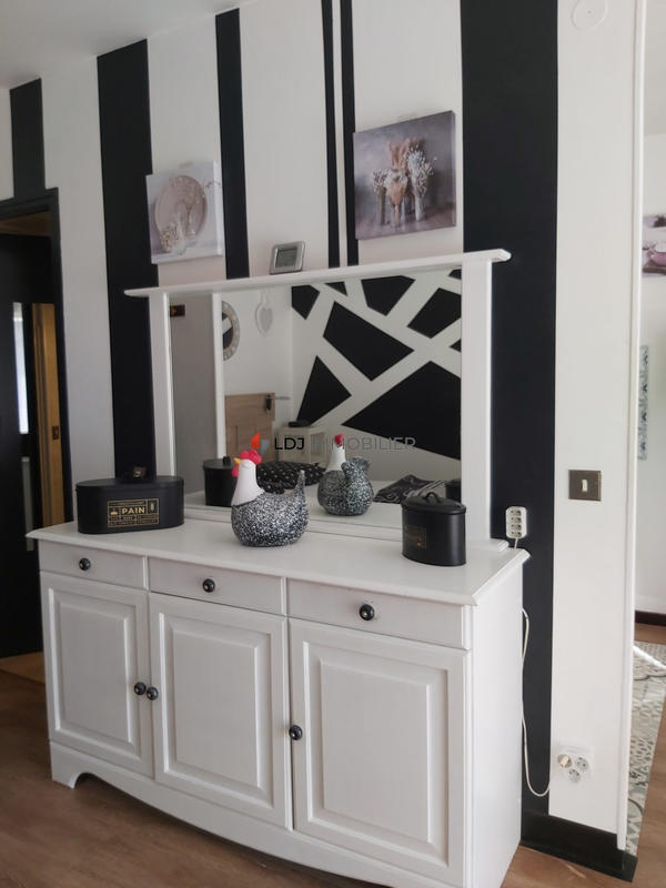 Appartement - 27 m² - 27 pièces