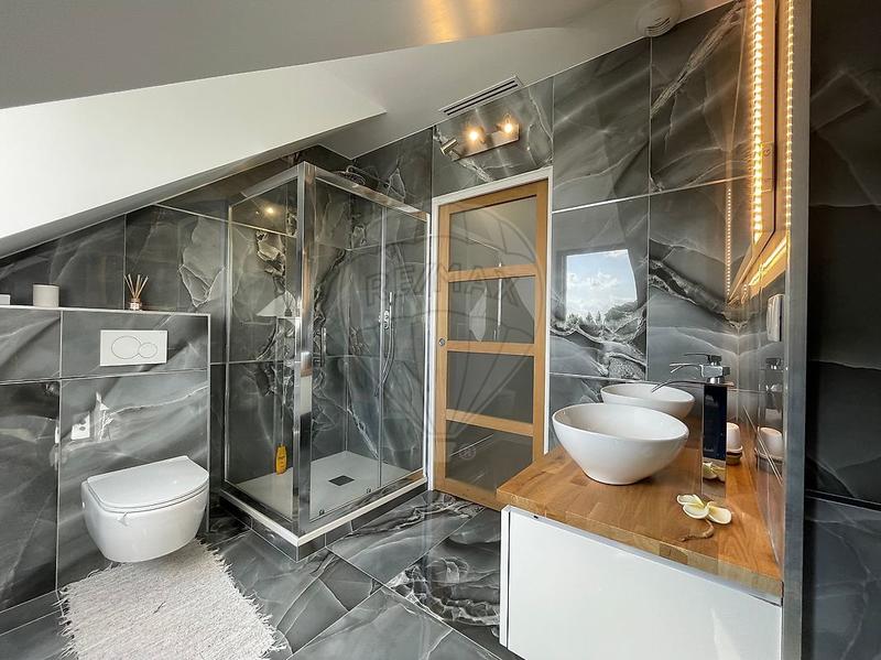 Maison - 167 m² - 5 pièces