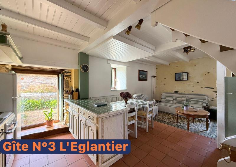 Maison - 295 m² - 15 pièces