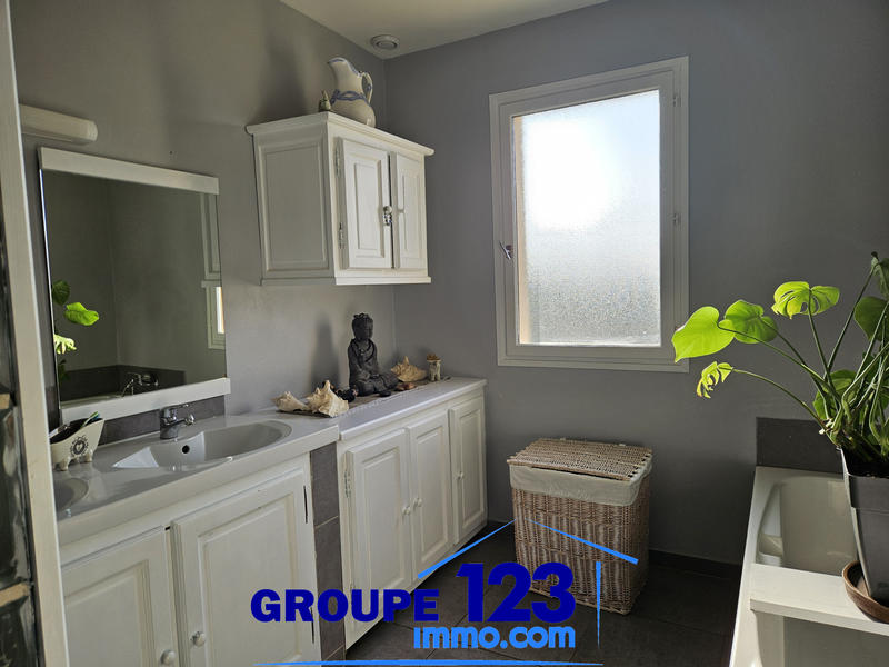 Maison - 180 m² - 6 pièces