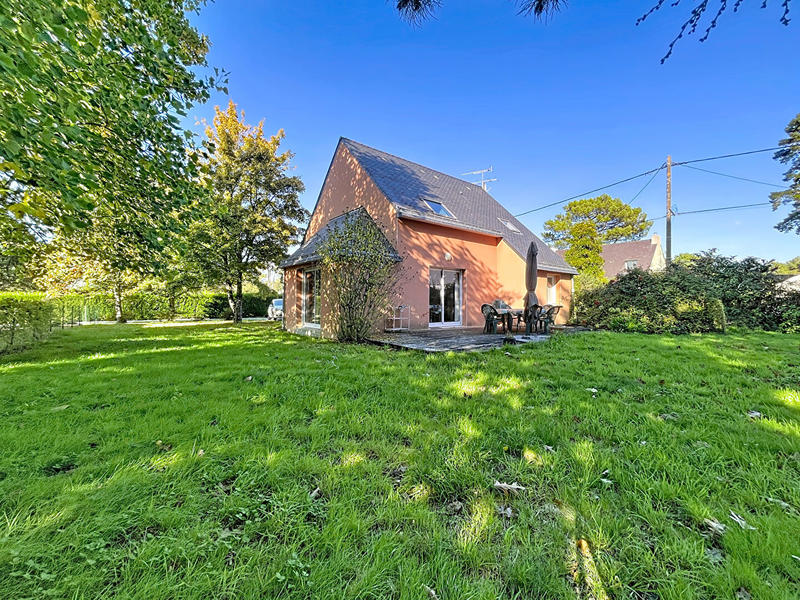 Maison - 95 m² - 5 pièces