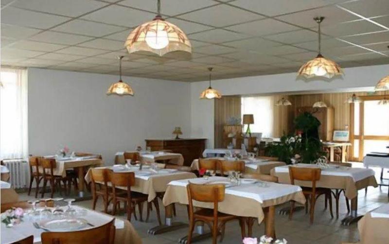 Local d'activités - 560 m² - 21 pièces