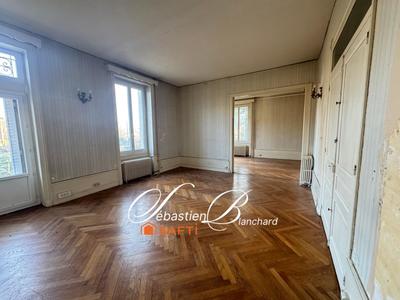 Château - 578 m² - 13 pièces